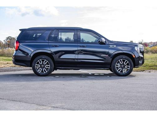 2022 GMC Yukon 4WD AT4