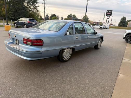 1992 Chevrolet Caprice Base