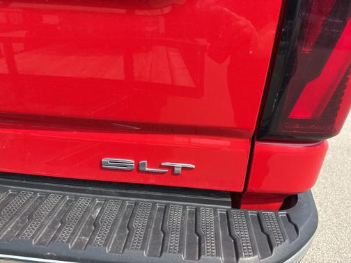 2024 GMC Sierra 2500 SLT