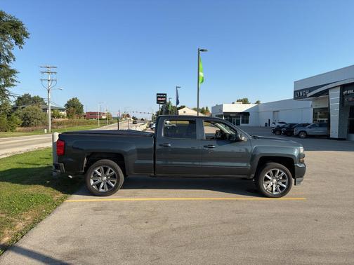 2017 Chevrolet Silverado 1500 2LT