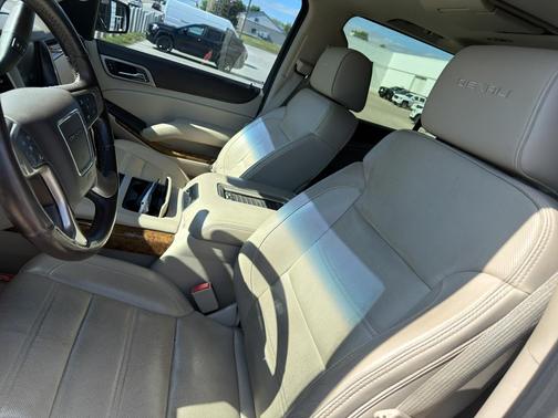 White Diamond Tricoat 2015 GMC Yukon XL 1500 Denali