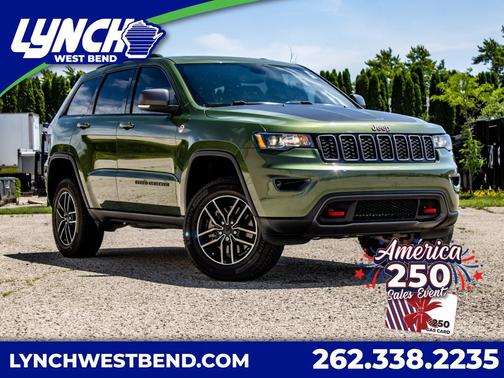 Green Metallic Clearcoat 2021 Jeep Grand Cherokee Trailhawk