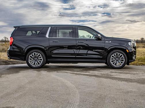 2024 GMC Yukon XL Denali Ultimate
