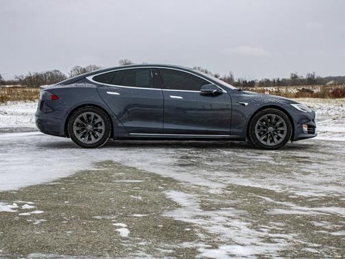 2020 Tesla Model S Long Range Plus