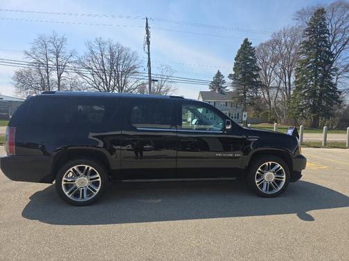 Black Raven 2014 Cadillac Escalade ESV Premium