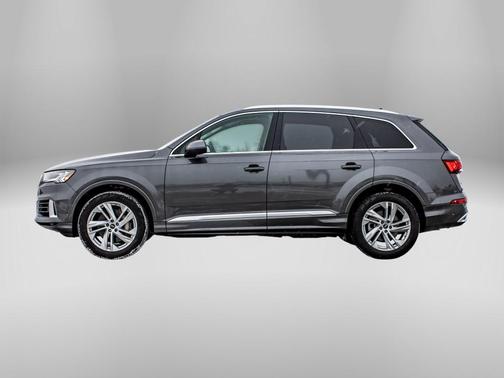 2024 Audi Q7 55 Premium Plus