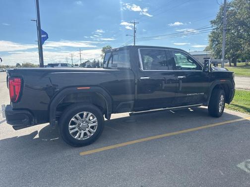 2023 GMC Sierra 2500 Denali