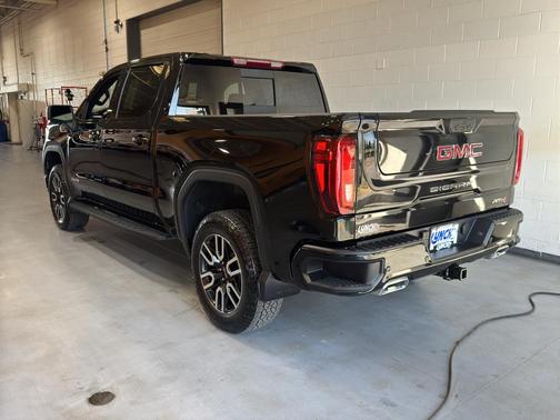 Onyx Black 2025 GMC Sierra 1500 AT4