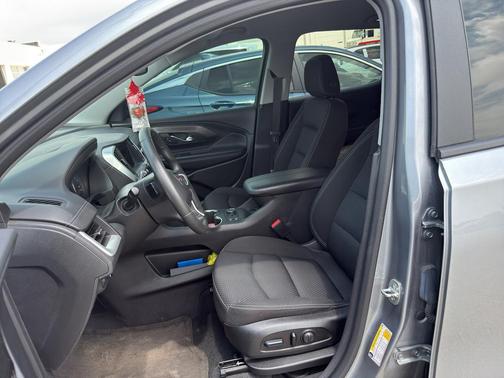 Sterling Metallic 2023 GMC Terrain SLE