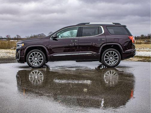 2020 GMC Acadia Denali