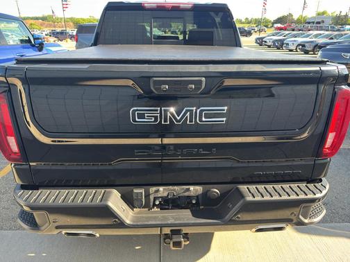 Onyx Black 2023 GMC Sierra 1500 Denali