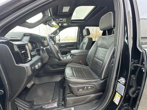 2024 GMC Sierra 2500 AT4