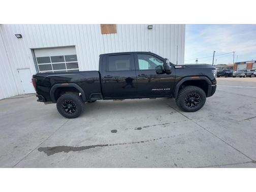 2024 GMC Sierra 2500 AT4