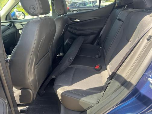 Sapphire Metallic 2023 Buick Encore GX Select
