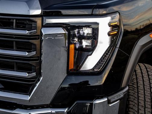 2024 GMC Sierra 2500 SLE