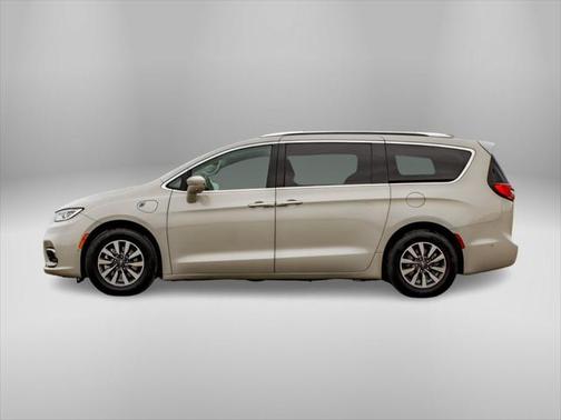 2021 Chrysler Pacifica Hybrid Touring L