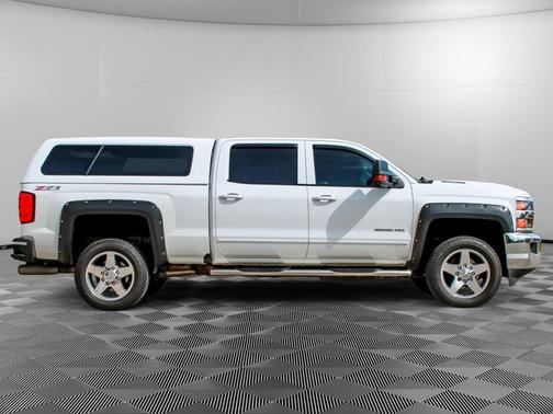 Summit White 2017 Chevrolet Silverado 2500 LT