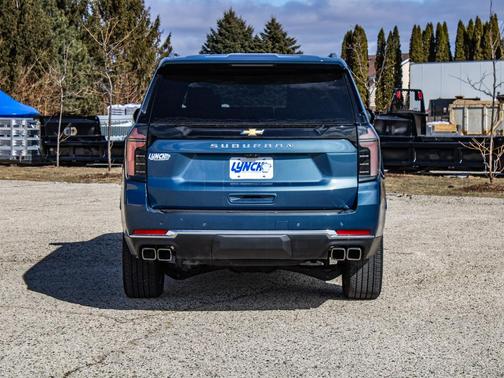 2025 Chevrolet Suburban 4WD High Country