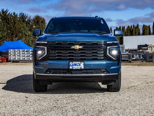 2025 Chevrolet Suburban 4WD High Country