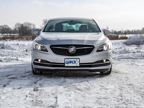 2017 Buick LaCrosse Essence