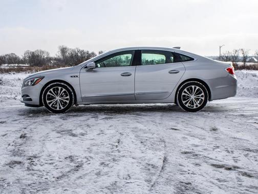 2017 Buick LaCrosse Essence
