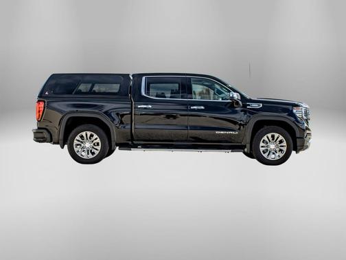 Onyx Black 2023 GMC Sierra 1500 Denali