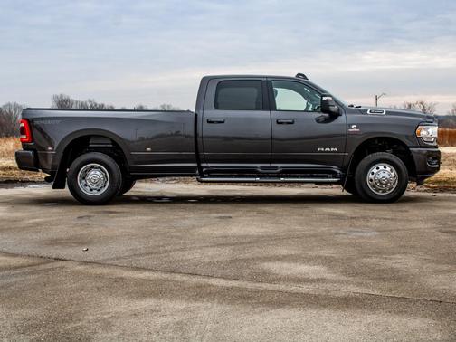 2024 RAM 3500 Big Horn Crew Cab 4x4 8' Box