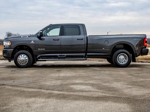 2024 RAM 3500 Big Horn Crew Cab 4x4 8' Box