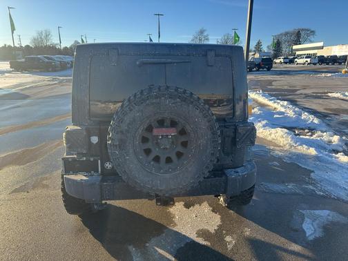 2017 Jeep Wrangler Unlimited Smoky Mountain 4x4