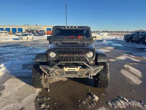 2017 Jeep Wrangler Unlimited Smoky Mountain 4x4