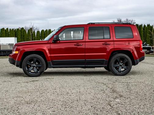 Deep Cherry Red Crystal Pearlcoat 2015 Jeep Patriot Altitude Edition