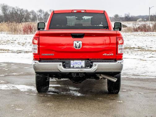 2024 RAM 2500 Big Horn Crew Cab 4x4 6'4' Box