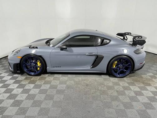 2023 Porsche 718 Cayman 