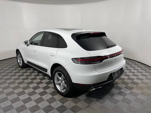 2021 Porsche Macan 