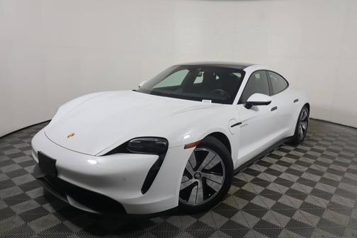 Carrara White Metallic 2023 Porsche Taycan