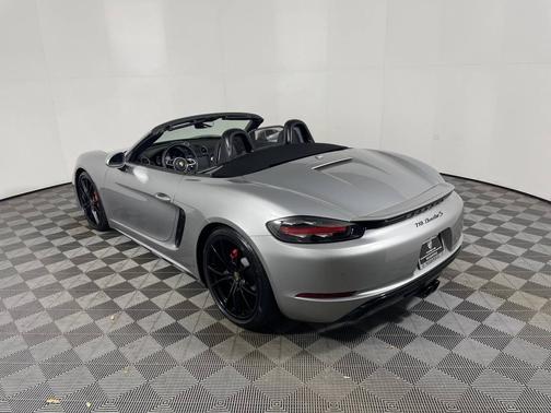 2024 Porsche 718 Boxster 