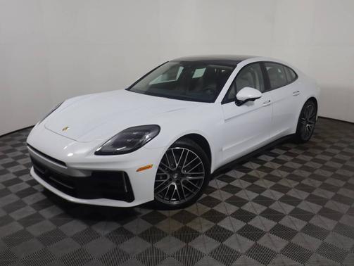 Carrara White Metallic 2026 Porsche Panamera