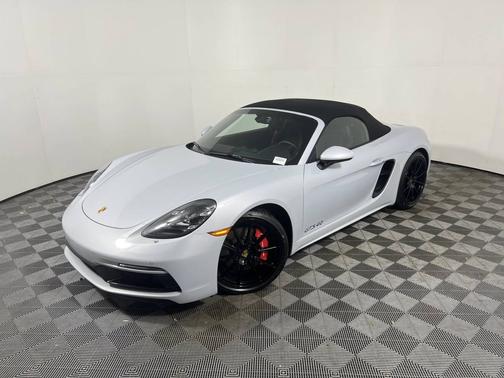 Ice Grey Metallic 2025 Porsche 718 Boxster