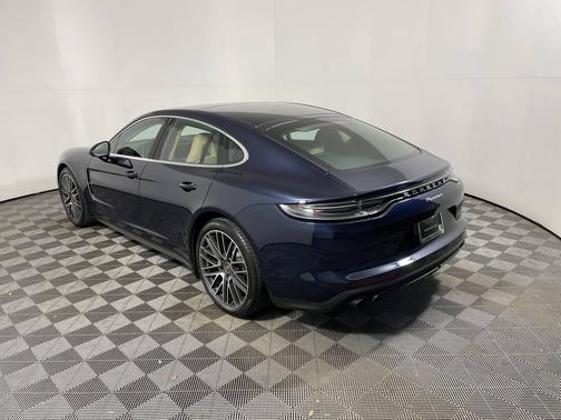 Night Blue Metallic 2023 Porsche Panamera