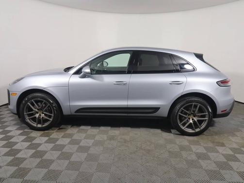 2023 Porsche Macan 