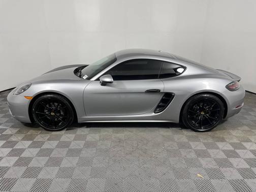 2024 Porsche 718 Cayman 