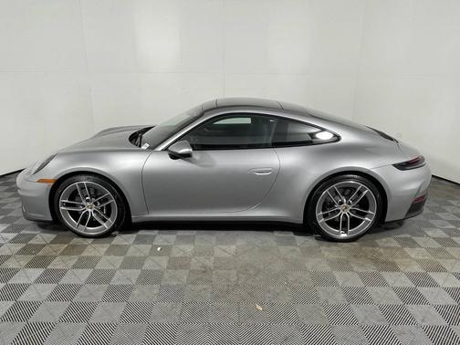 2025 Porsche 911 