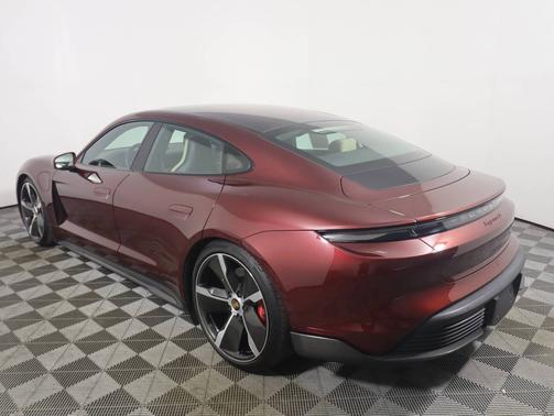2021 Porsche Taycan 