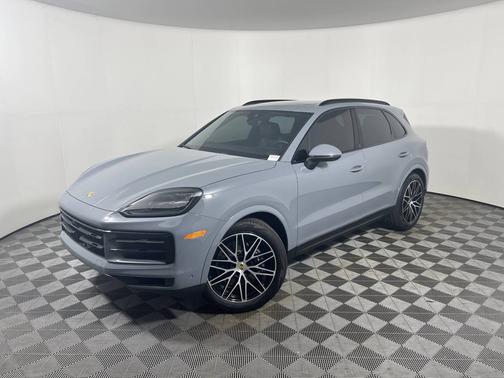 Arctic Grey 2024 Porsche Cayenne