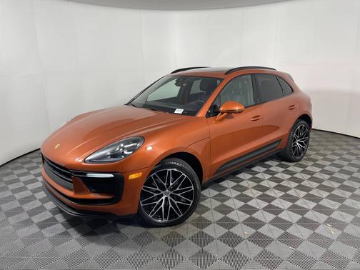 Papaya Metallic 2022 Porsche Macan