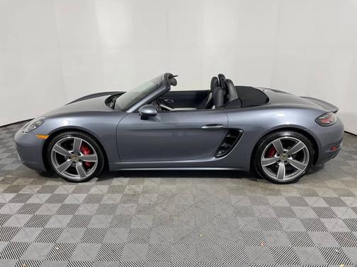 2025 Porsche 718 Boxster 
