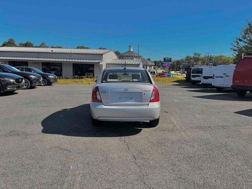 2011 Hyundai Accent GLS