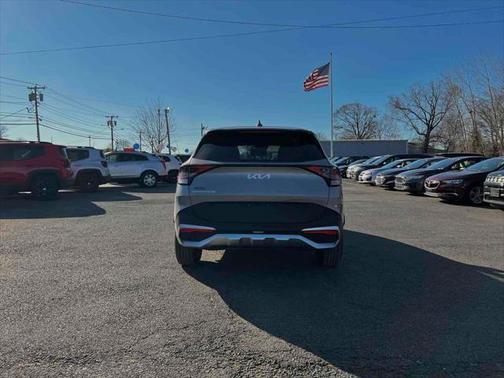 2024 Kia Sportage LX