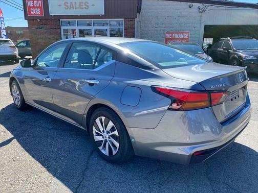 2022 Nissan Altima S FWD