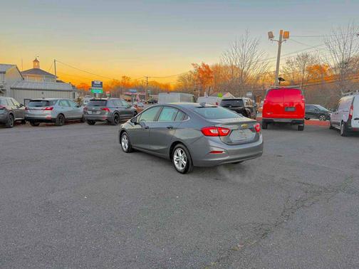 2018 Chevrolet Cruze LT